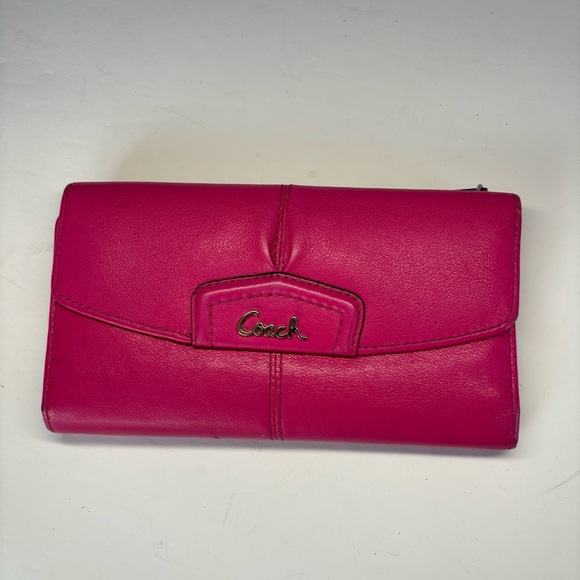 Coach Pink Wallet - Picture 3 of 13